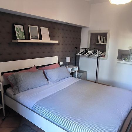 Etna Holidays Home Sereleo Santa Venerina Esterno foto