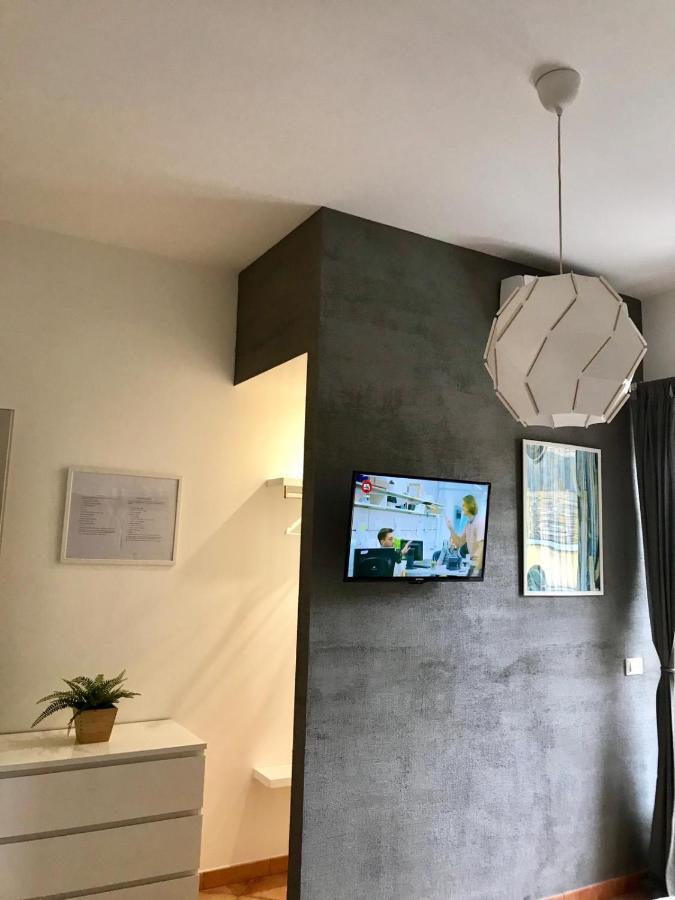 Etna Holidays Home Sereleo Santa Venerina Esterno foto