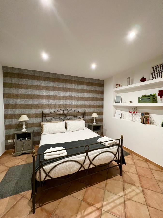 Etna Holidays Home Sereleo Santa Venerina Esterno foto