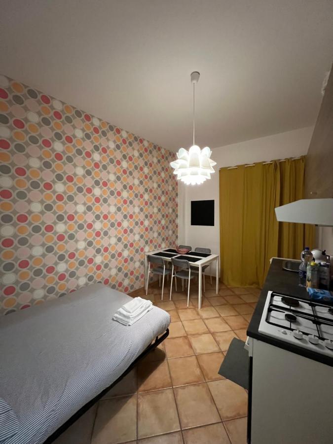 Etna Holidays Home Sereleo Santa Venerina Camera foto