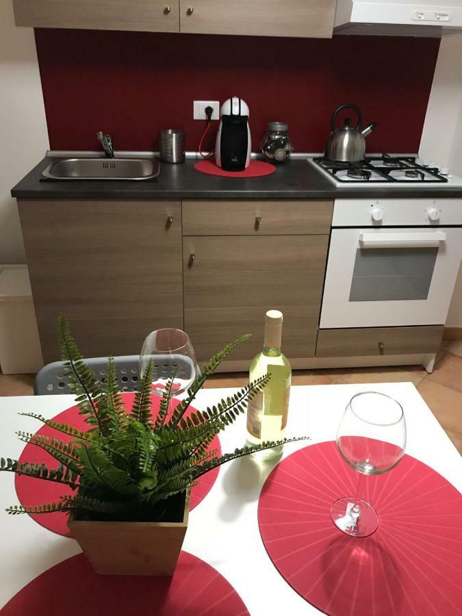 Etna Holidays Home Sereleo Santa Venerina Esterno foto