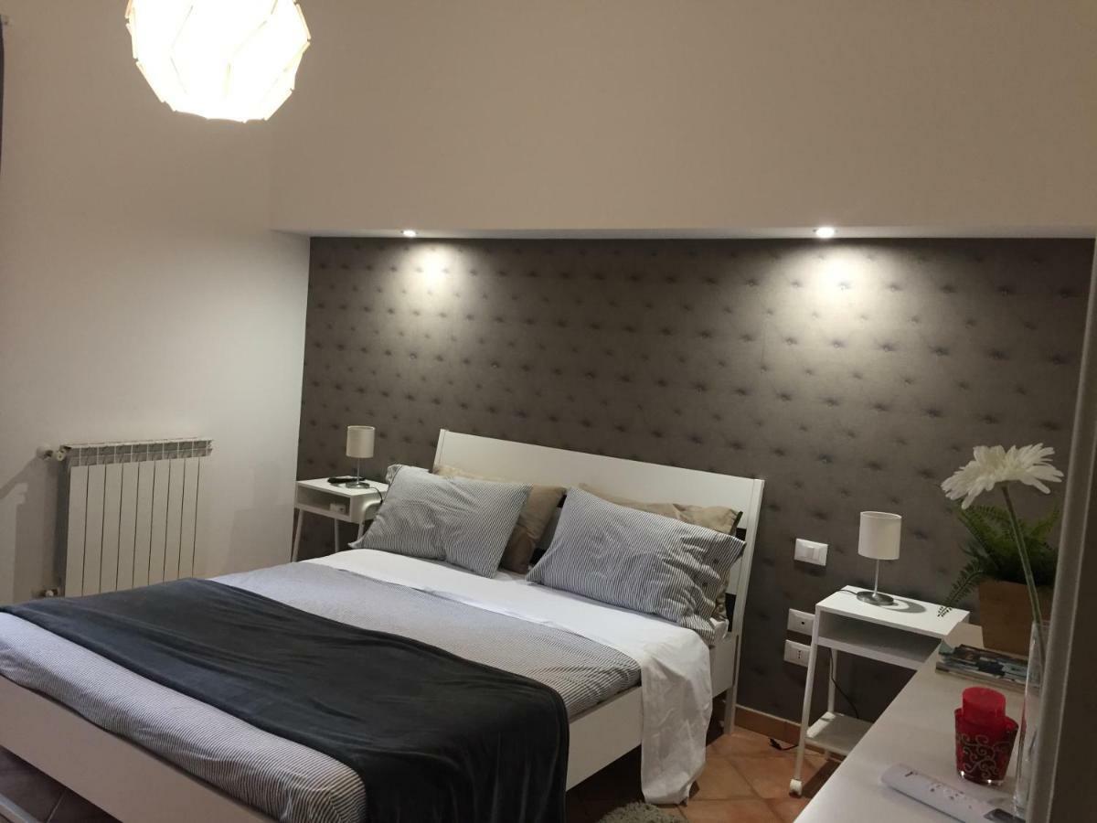 Etna Holidays Home Sereleo Santa Venerina Esterno foto